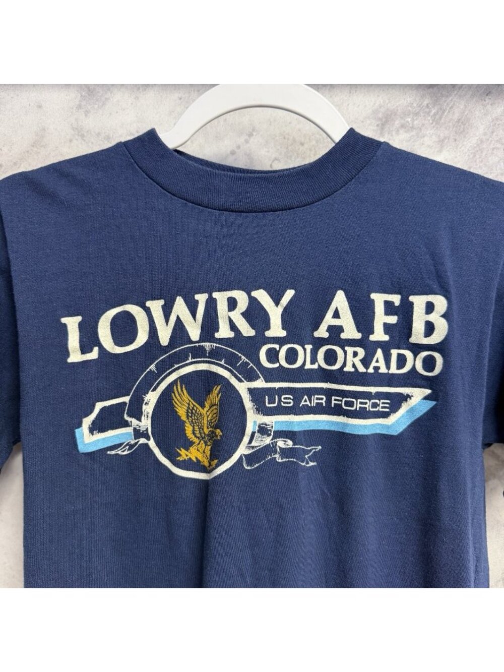 Vintage 80s US Air Force Lowry AFB Colorado Shirt Mens Medium M Blue USAF Tee